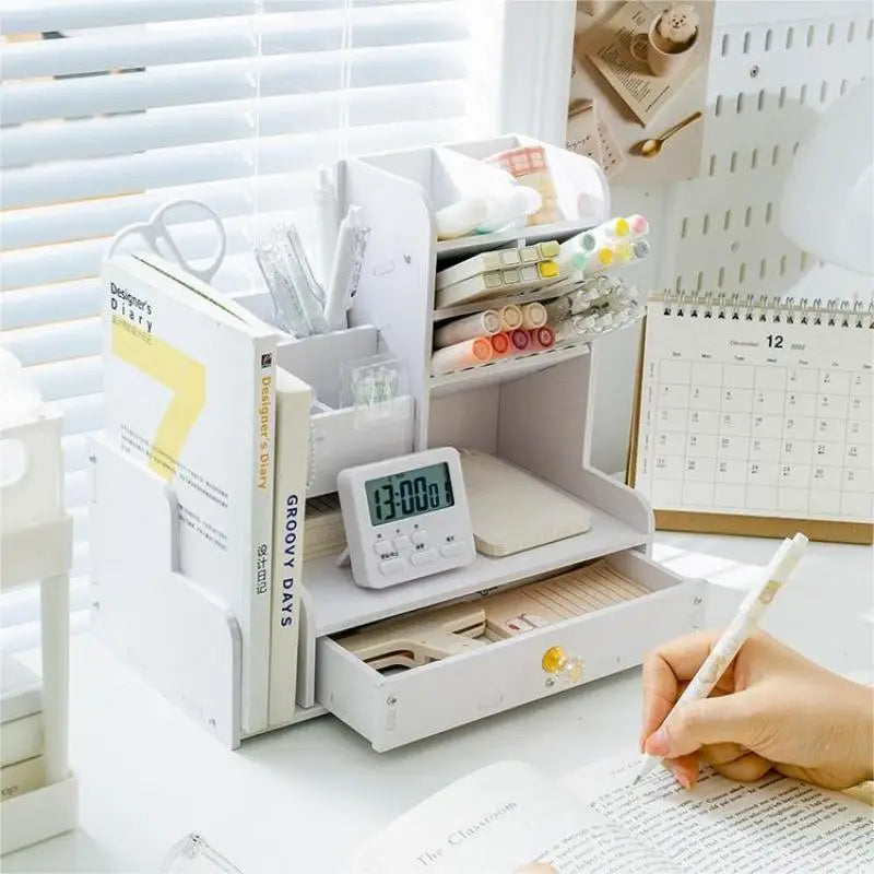 Organiseur de Bureau DIY – Structure Compacte & Rangement Structuré
