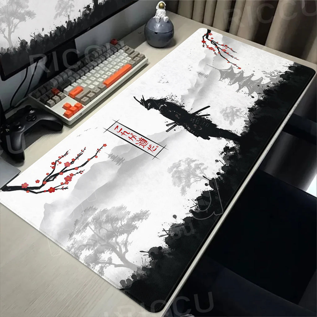 Tapis de Bureau XXL “Samouraï & Soleil Rouge” – Élégance Japonaise, confort et Précision