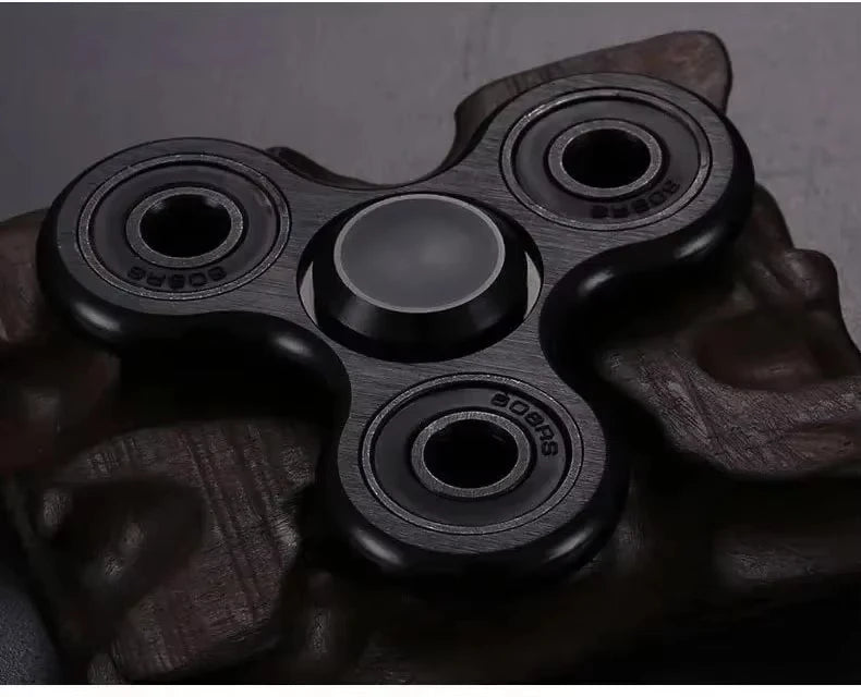 Fidget Spinner en Alliage Métallique – Rotation Fluide et Compacte