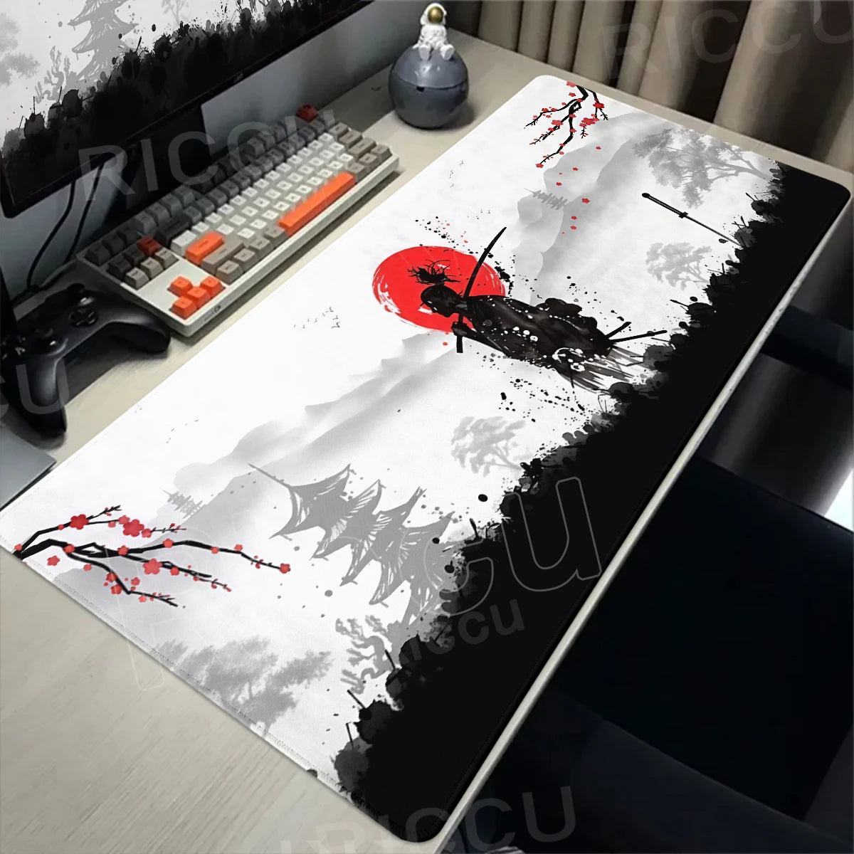 Tapis de Bureau XXL “Samouraï & Soleil Rouge” – Élégance Japonaise, confort et Précision