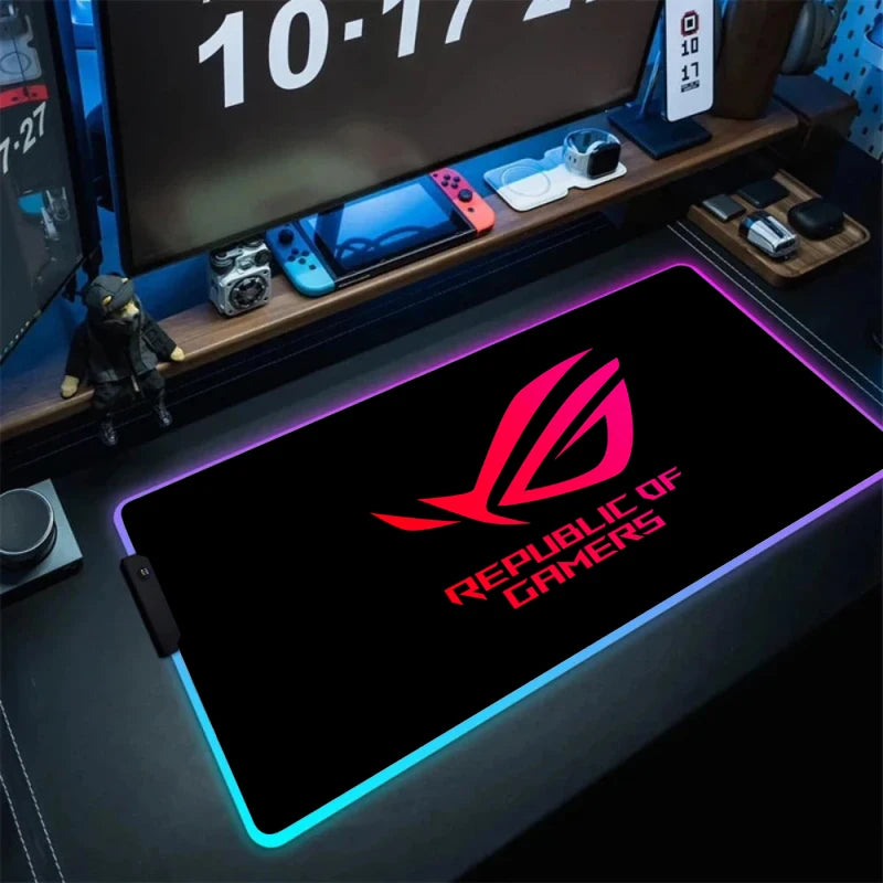 Tapis de Souris XXL RGB – Surface Étendue & Éclairage Dynamique
