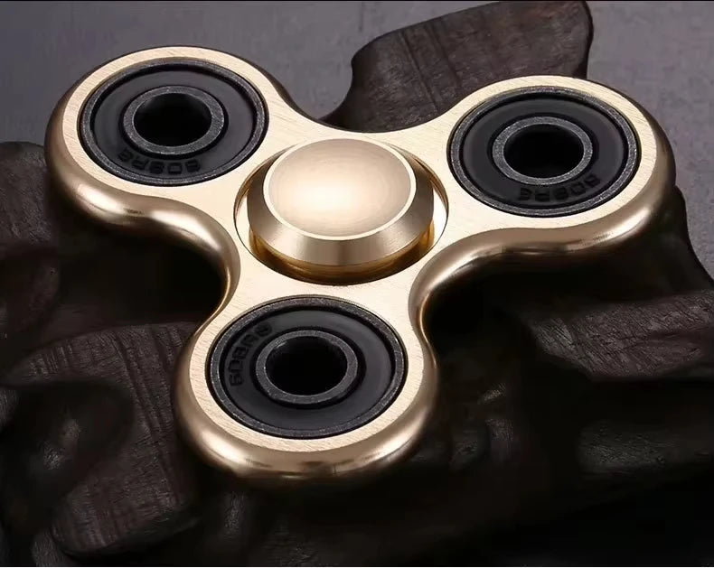 Fidget Spinner en Alliage Métallique – Rotation Fluide et Compacte