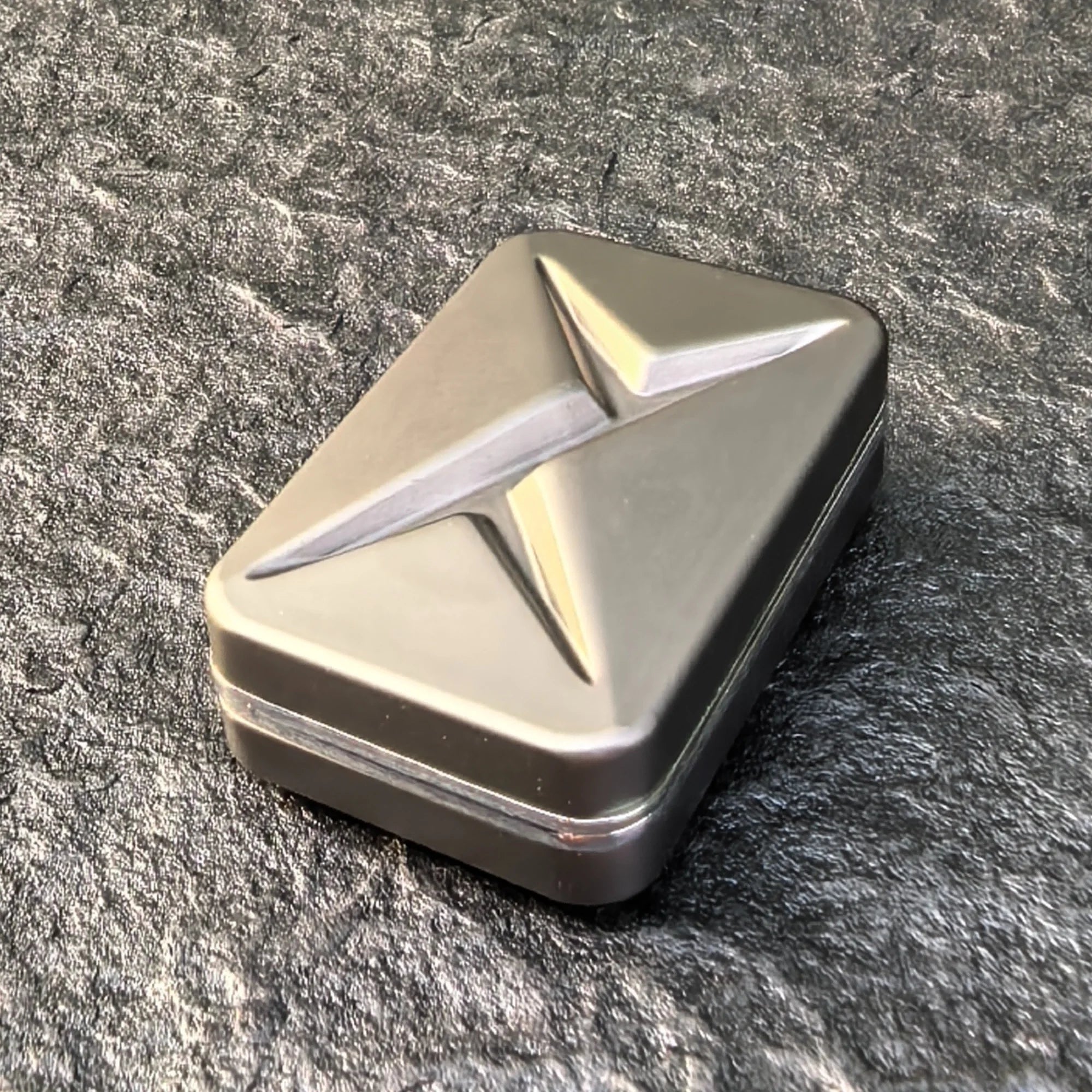 Fidget Slider Magnétique en Métal – Anti-Stress