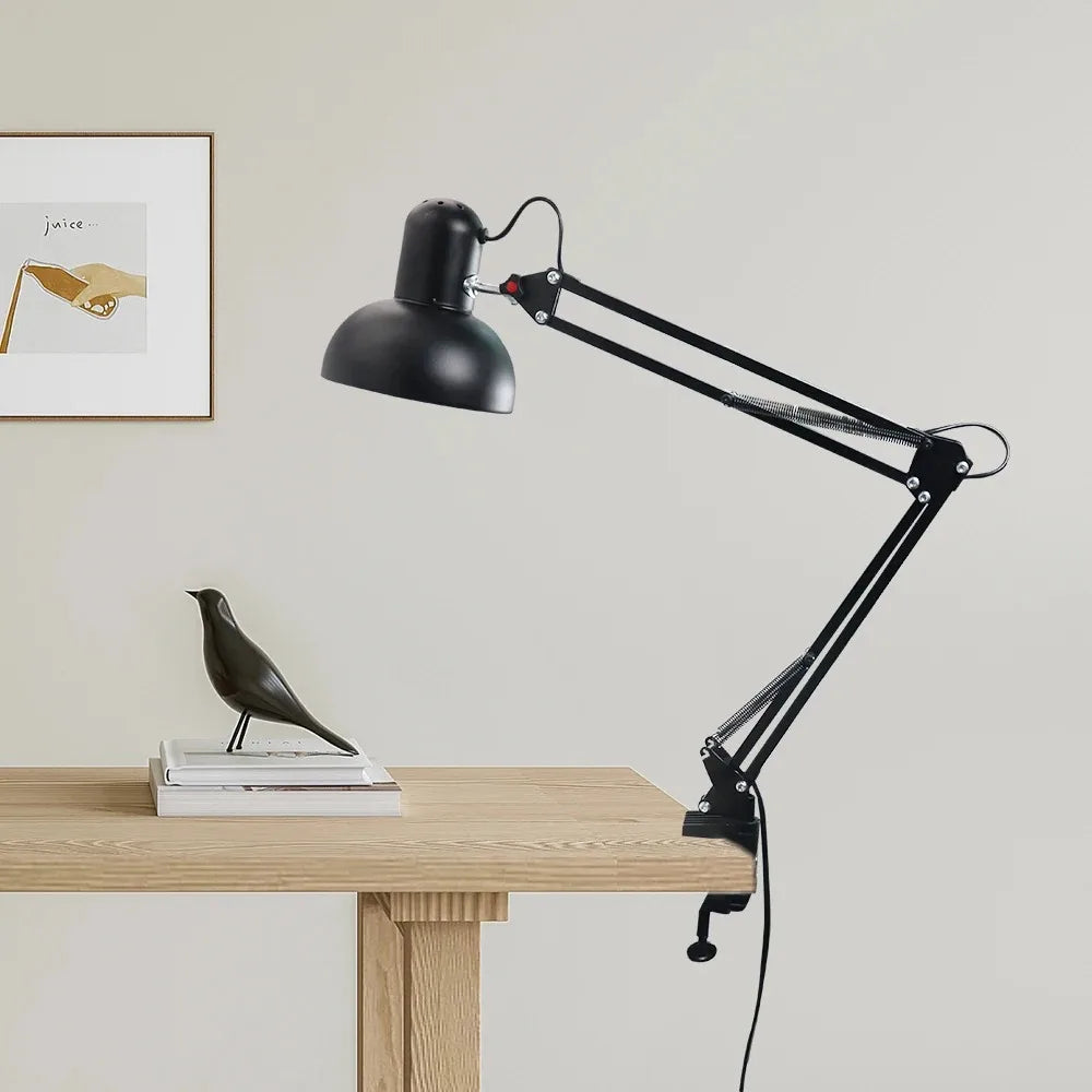 Lampe de Bureau à Pince – Éclairage Fonctionnel et Compact