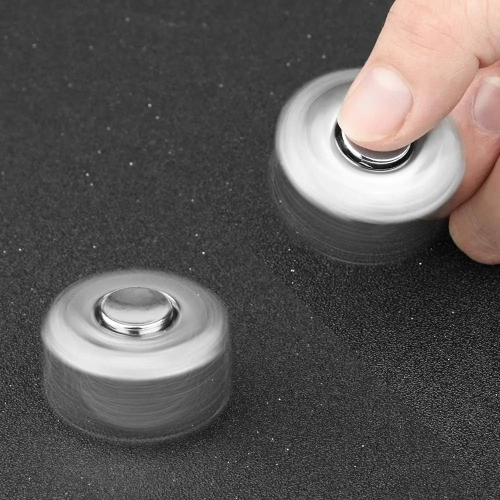 Fidget Spinner Marteau en Métal – Rotation Fluide et Design Compact