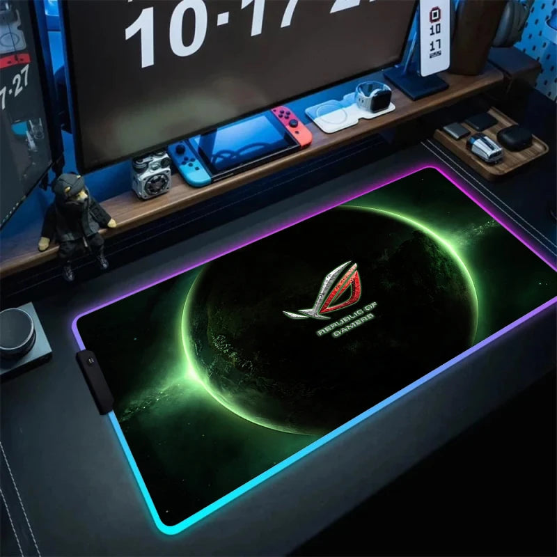 Tapis de Souris XXL RGB – Surface Étendue & Éclairage Dynamique